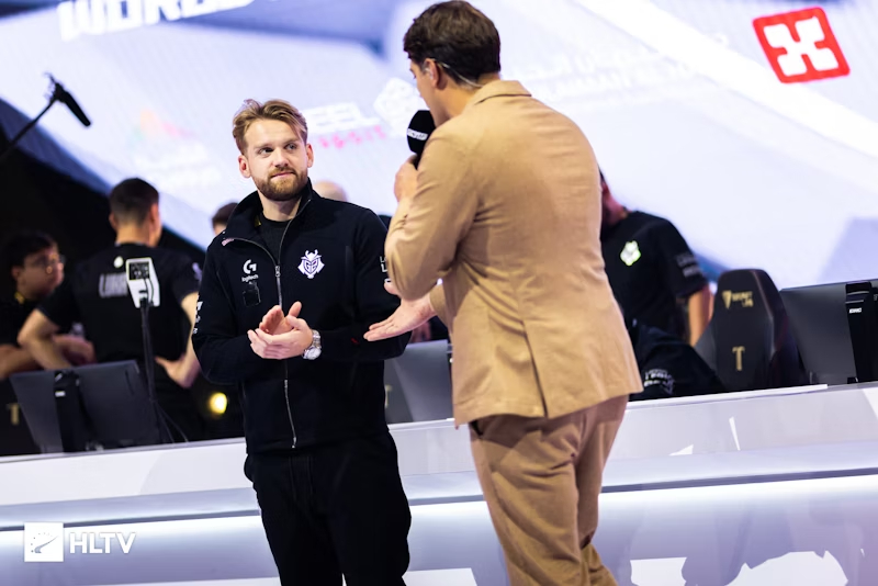 Kakao Viego 完全击败 Leyan ，Qianjue Xiaocaobao 变成了血泵， Puff 战队首先拿到了赛点